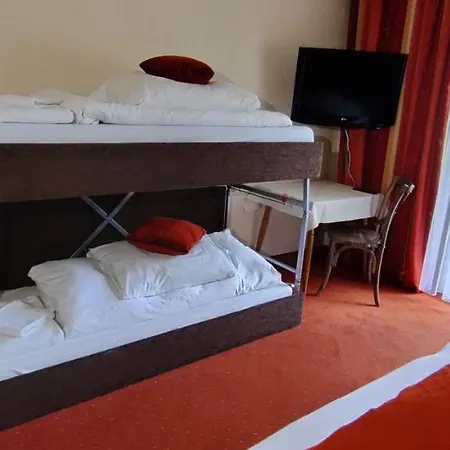 Hotel Buckelhof - - Only 20 Min From Ischgl