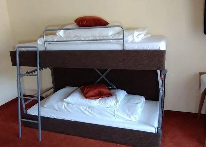 Hotel Buckelhof - - Only 20 Min From Ischgl